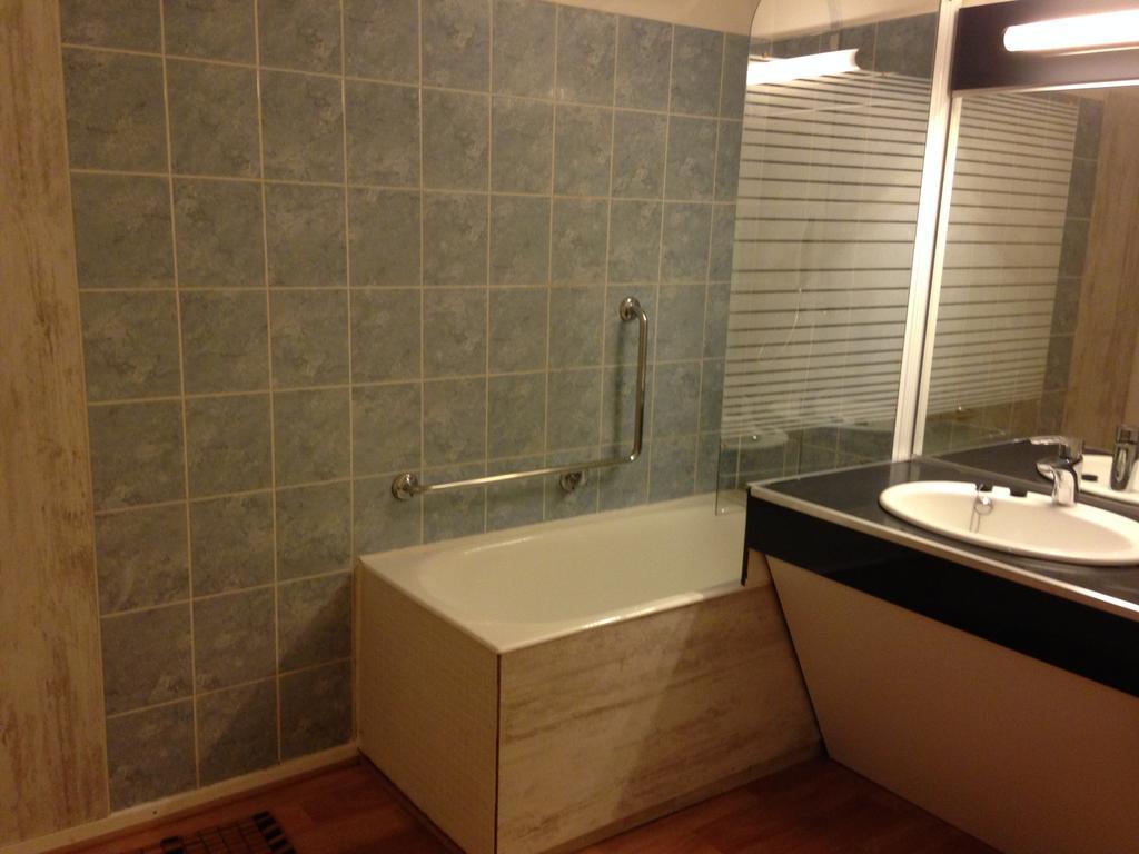 Enzo Hotel Sermoise Екстериор снимка