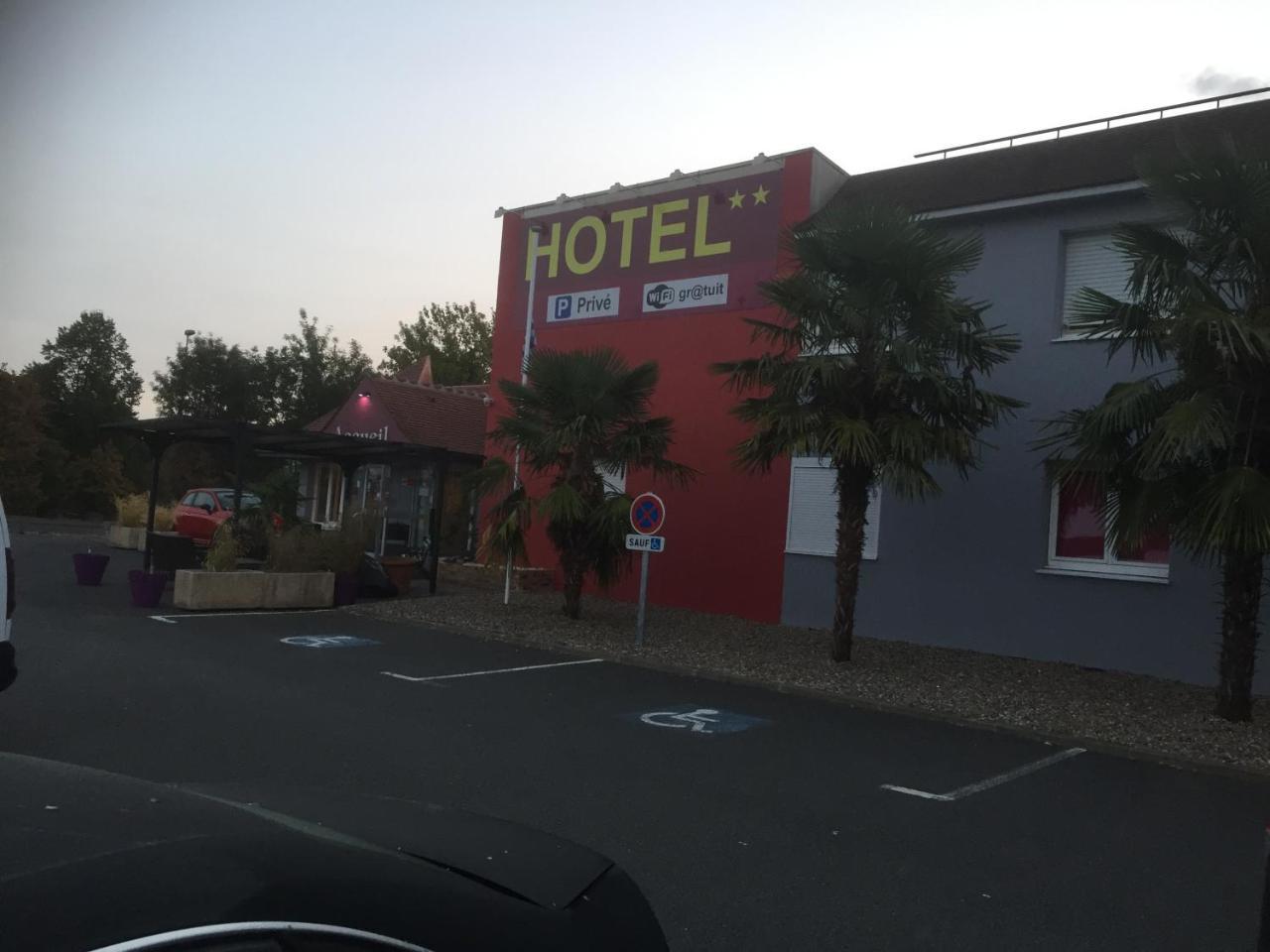 Enzo Hotel Sermoise Екстериор снимка