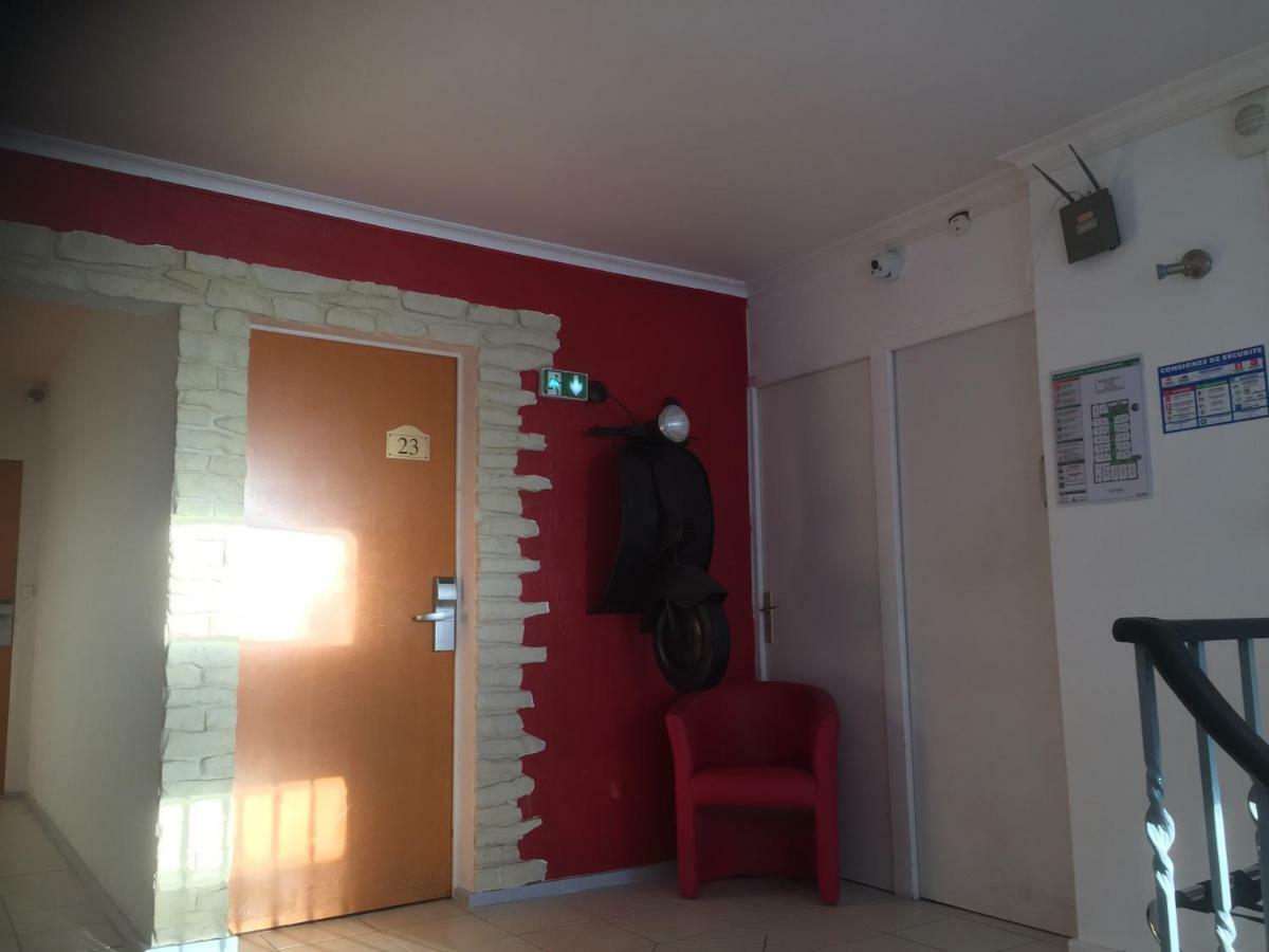 Enzo Hotel Sermoise Екстериор снимка